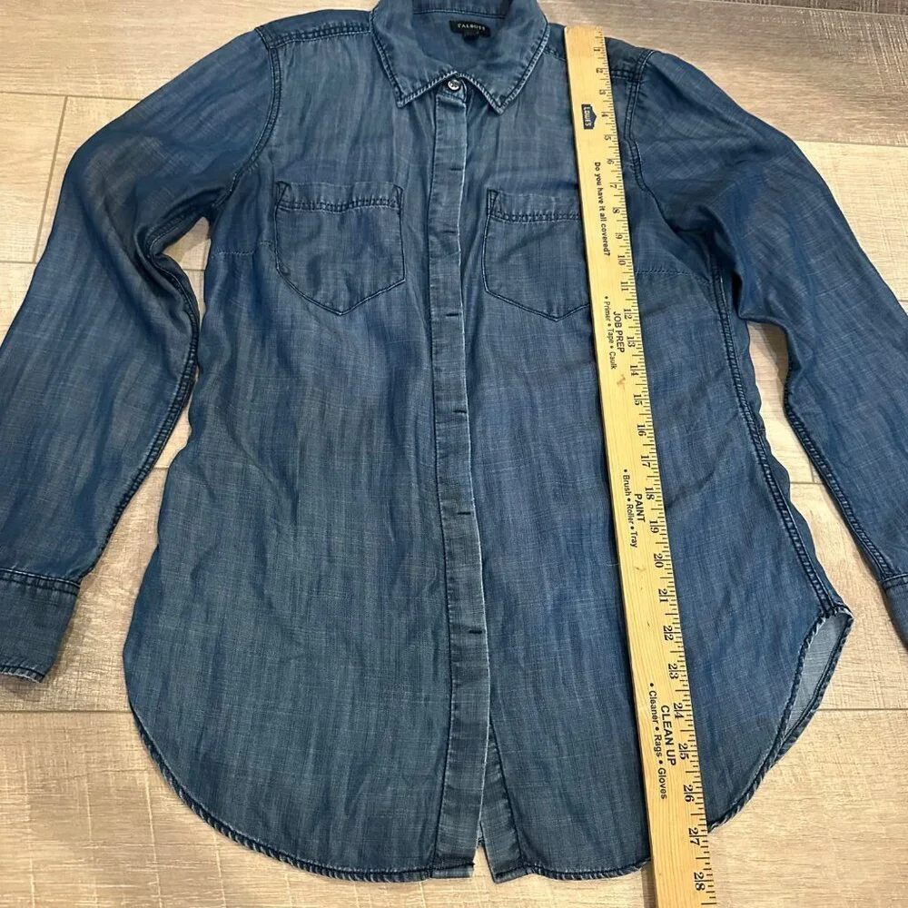 TALBOTS WOMENS SIZE 6 LONG SLEEVE BUTTON UP DENIM SHIRT SMALL